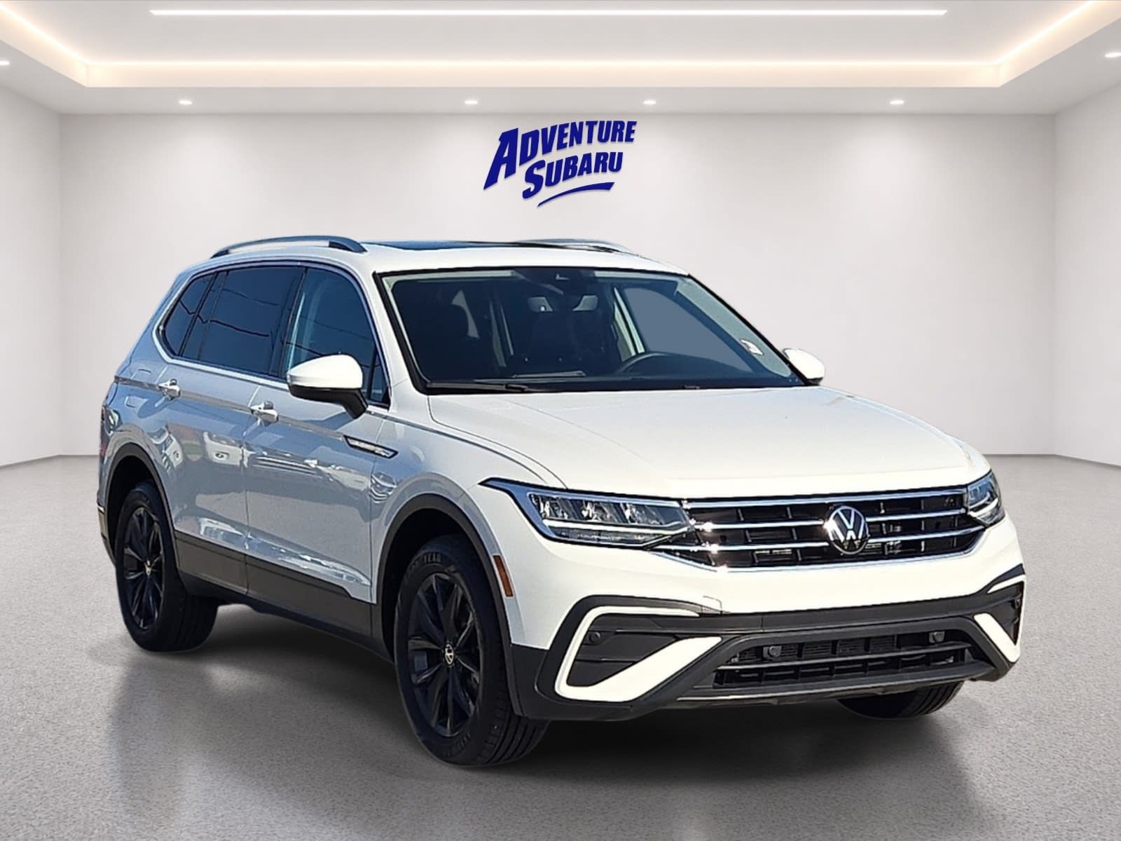  2024 Volkswagen Tiguan SE FWD   