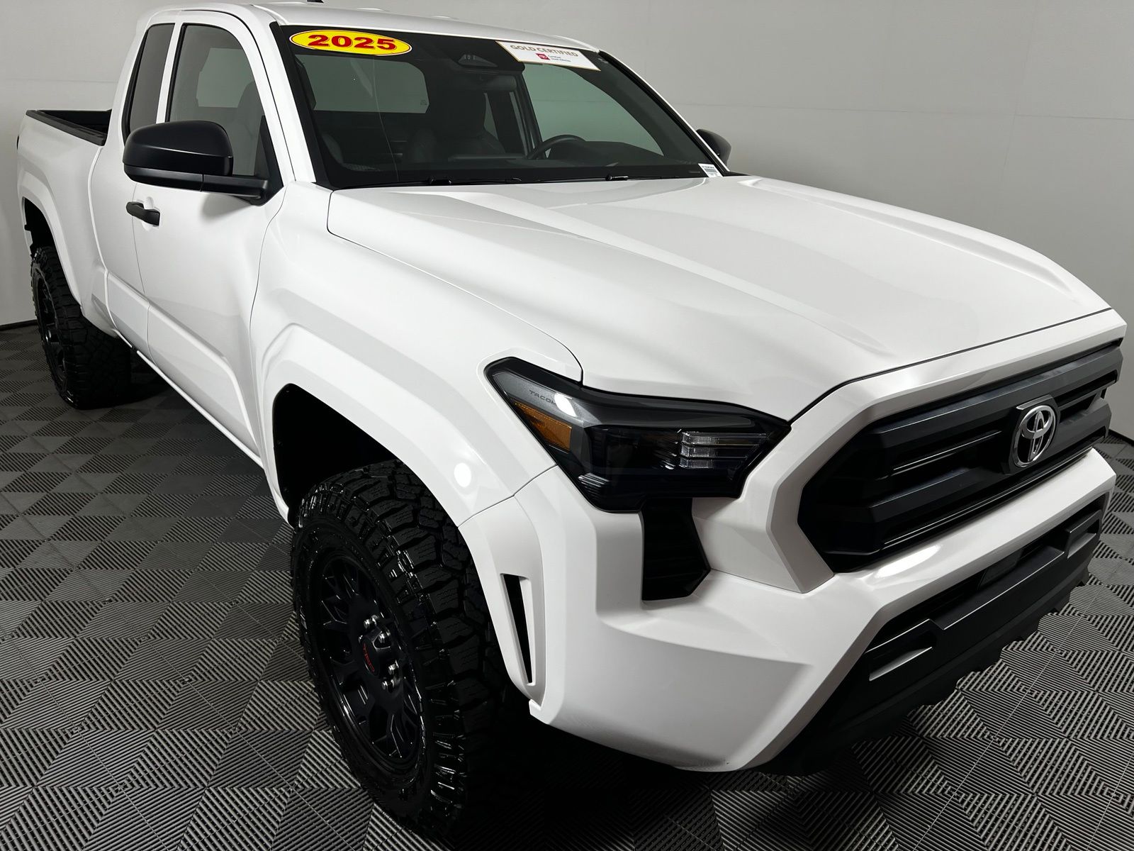 Thumbnail: 2025 Toyota Tacoma - 3