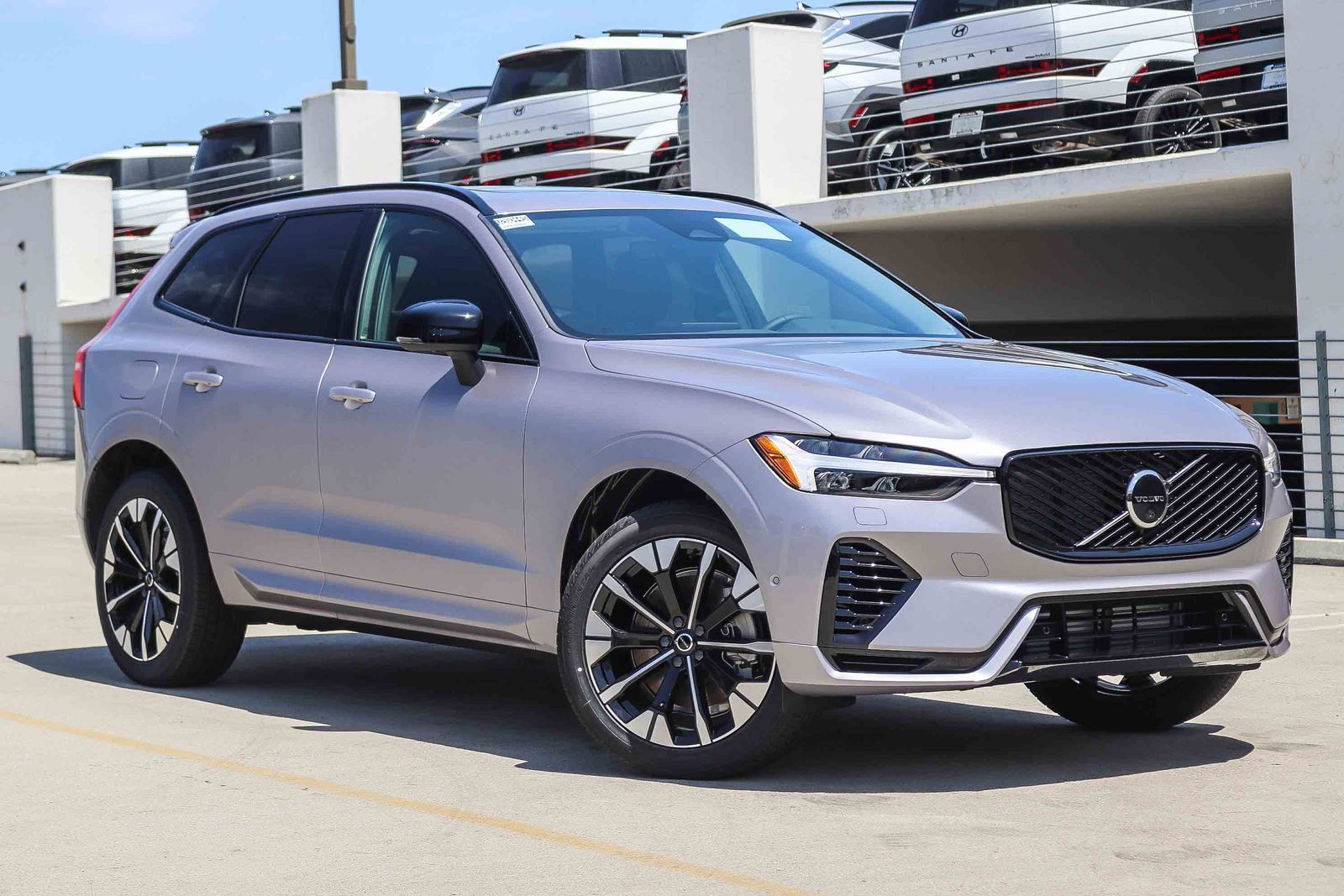 2026 Volvo XC60 Plug-In Hybrid T8 Plus