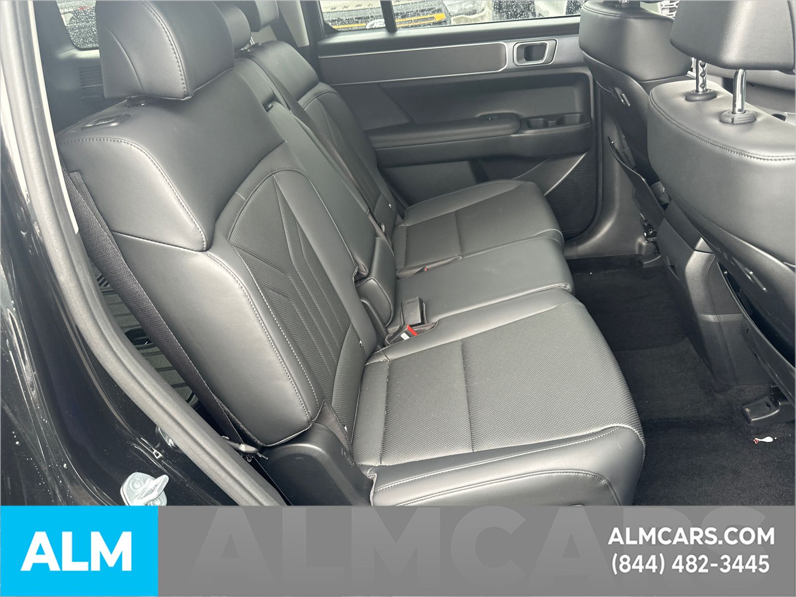 Used 2025 Black Hyundai SEL image 17