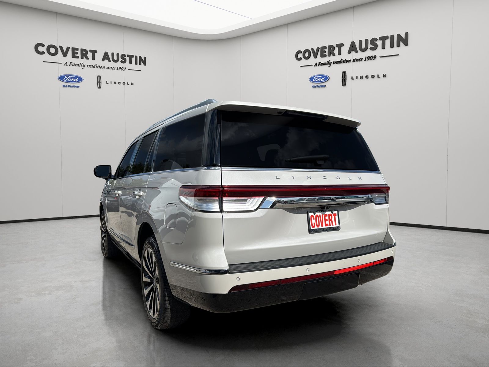 Used Car 2024 Lincoln Navigator  Reserve For Sale Under $60,000 In Austin, Texas