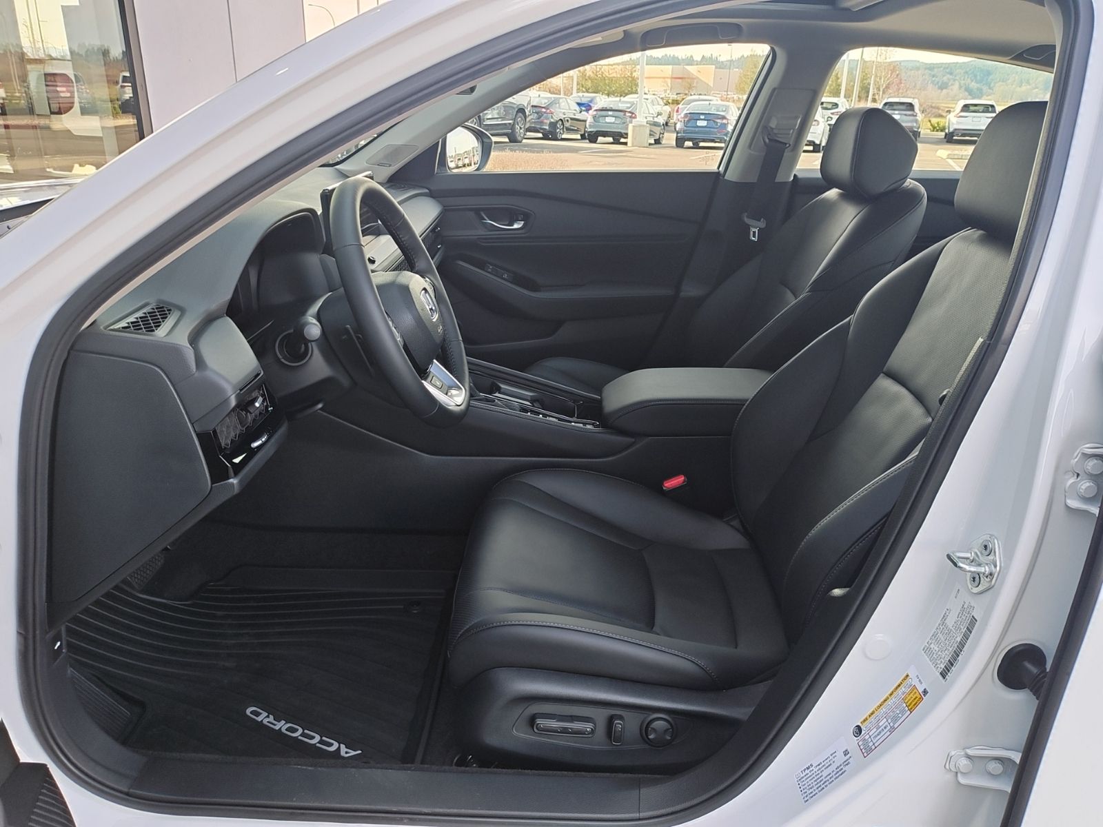 2025 Honda Accord Hybrid Touring - Photo 9