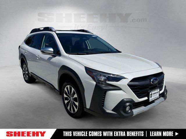 2025 Subaru Outback Touring's photo