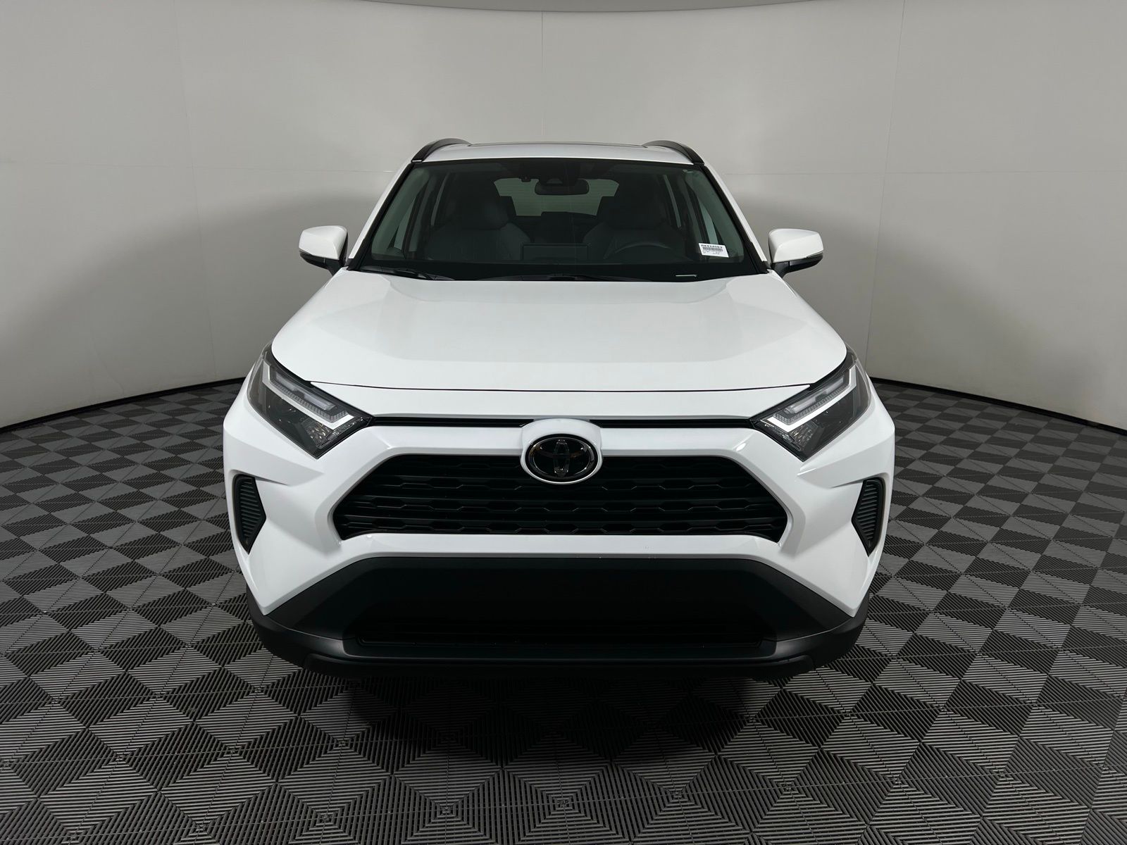 Thumbnail: 2025 Toyota RAV4 - 2