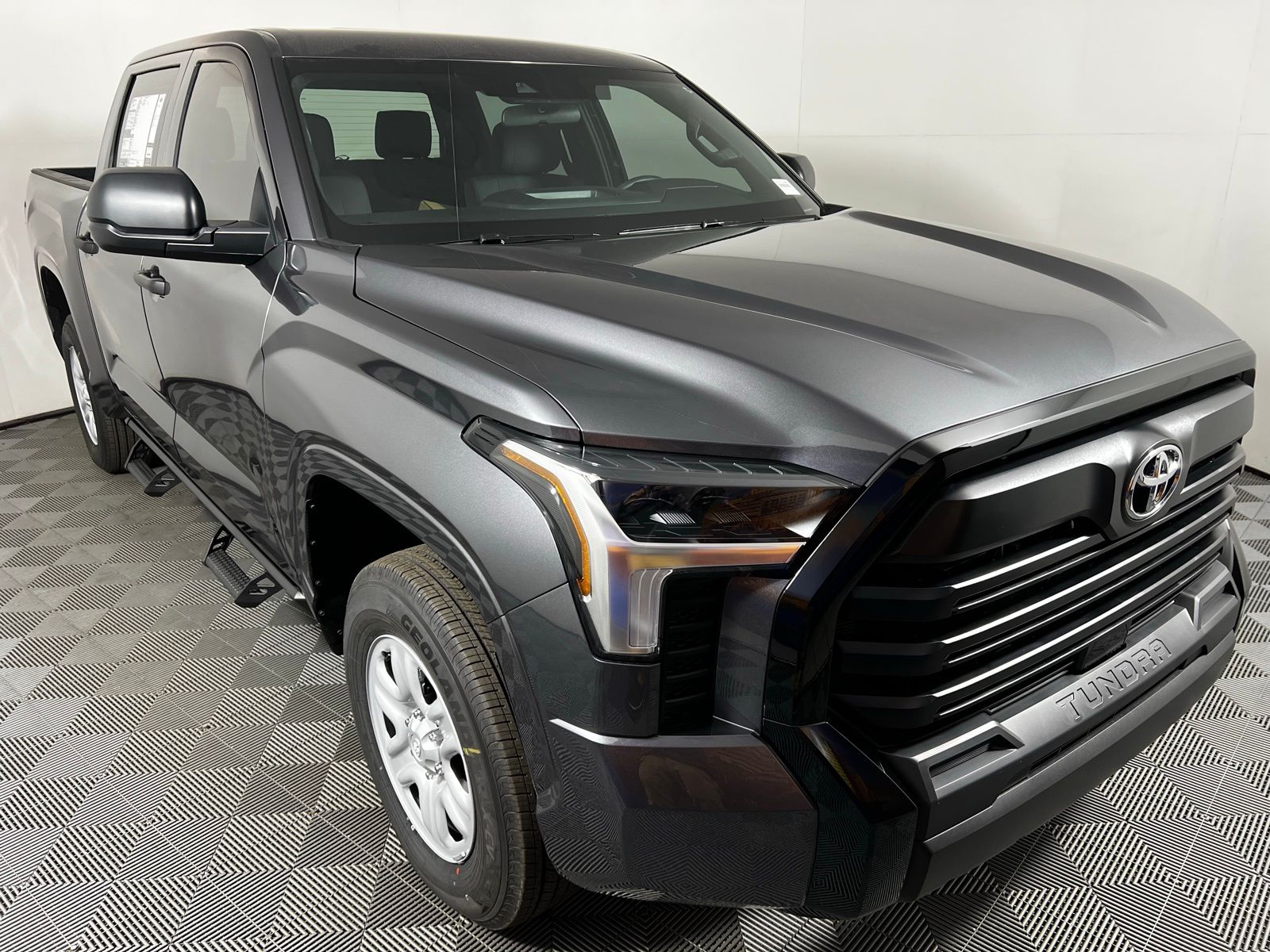 2025 Toyota Tundra SR 3