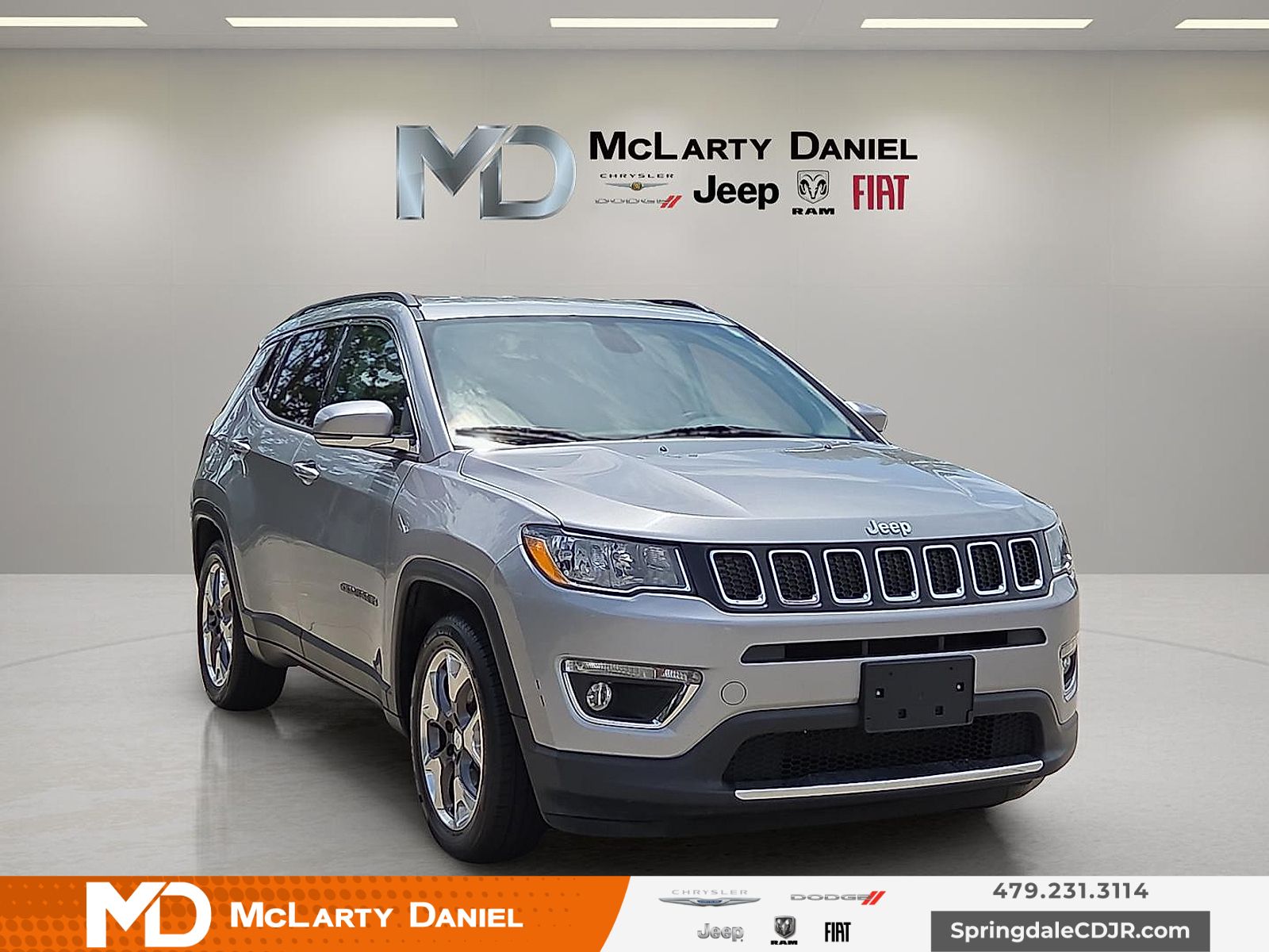 Billet Silver Metallic Clearcoat 2020 Jeep Compass Limited FWD SUV / Crossover Front-Wheel Drive 6-Speed Automatic