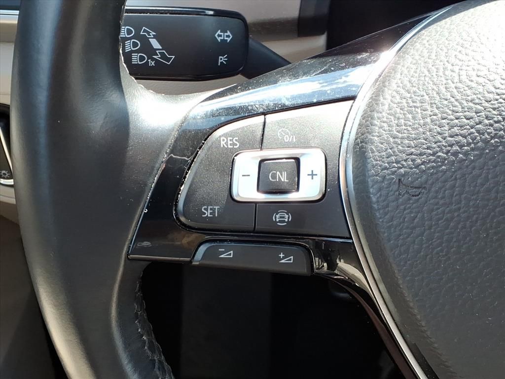 2019 Volkswagen Atlas 3.6L V6 SE Blue at DeMontrond Auto Country