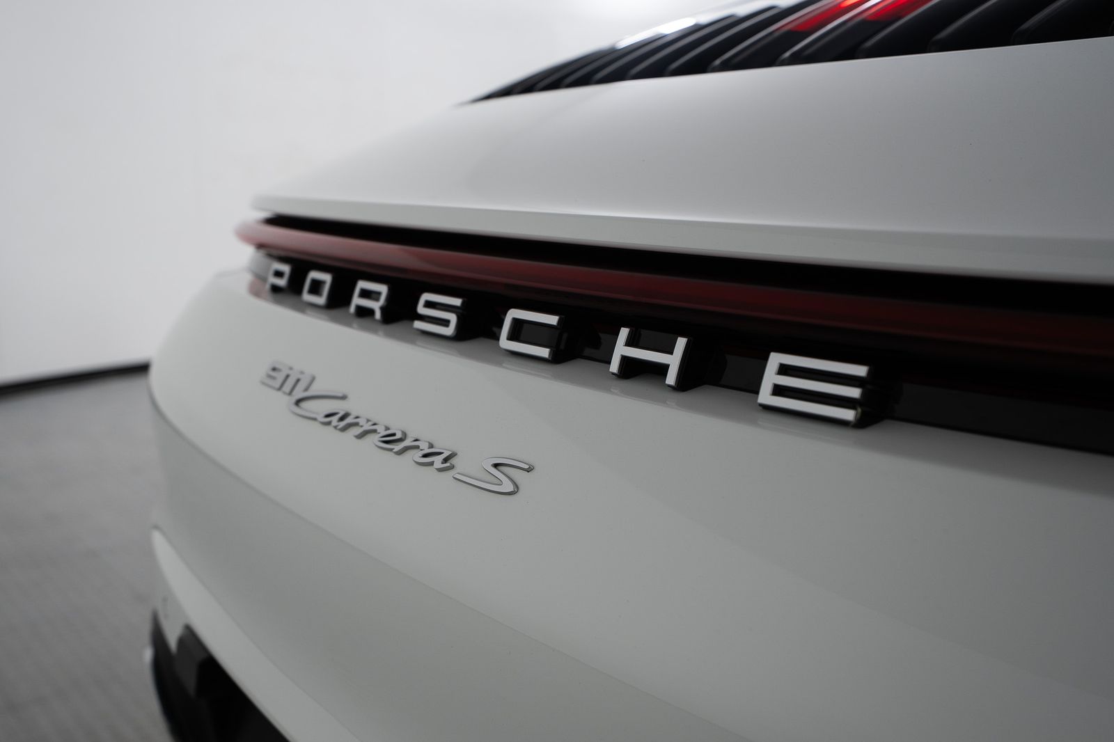 2023 Porsche 911 Carrera S — full photo 39 of 40