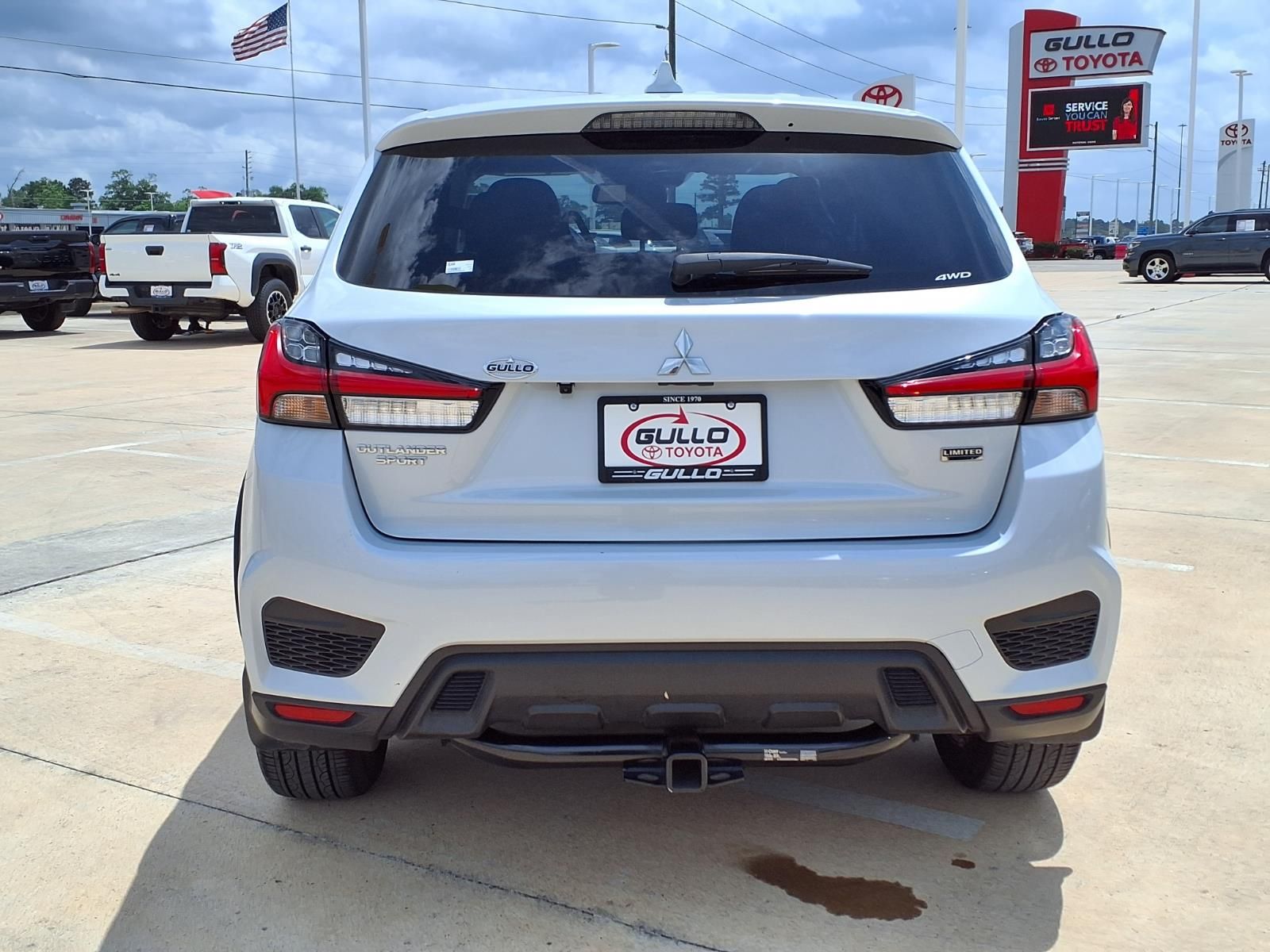 2023 Mitsubishi Outlander Sport 2.0 LE White at Durrett Motor Company