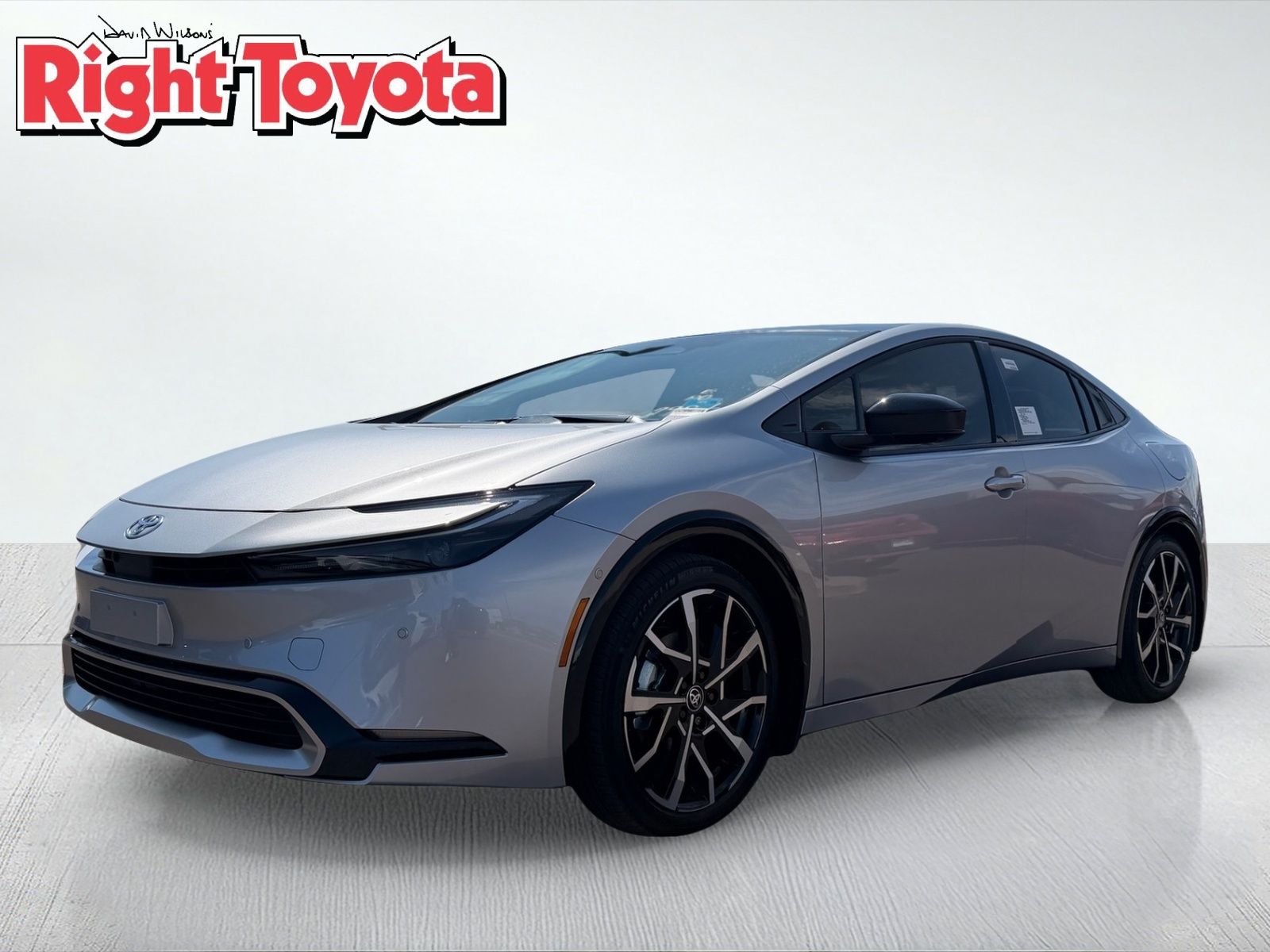 0l0 2026 Toyota Prius Plug-In Hybrid Hatchback Front-Wheel Drive Continuously Variable Transmission