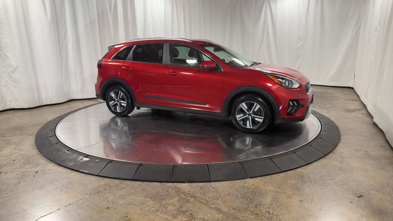 2022 Kia Niro LXS photo 3