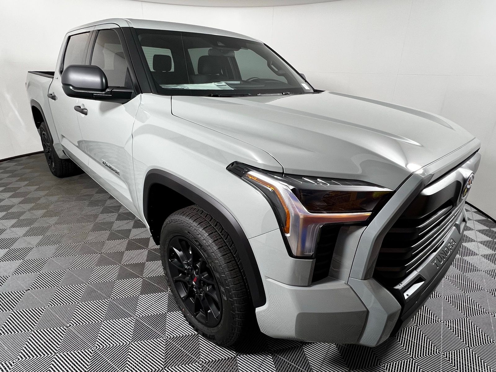 Thumbnail: 2026 Toyota Tundra - 3