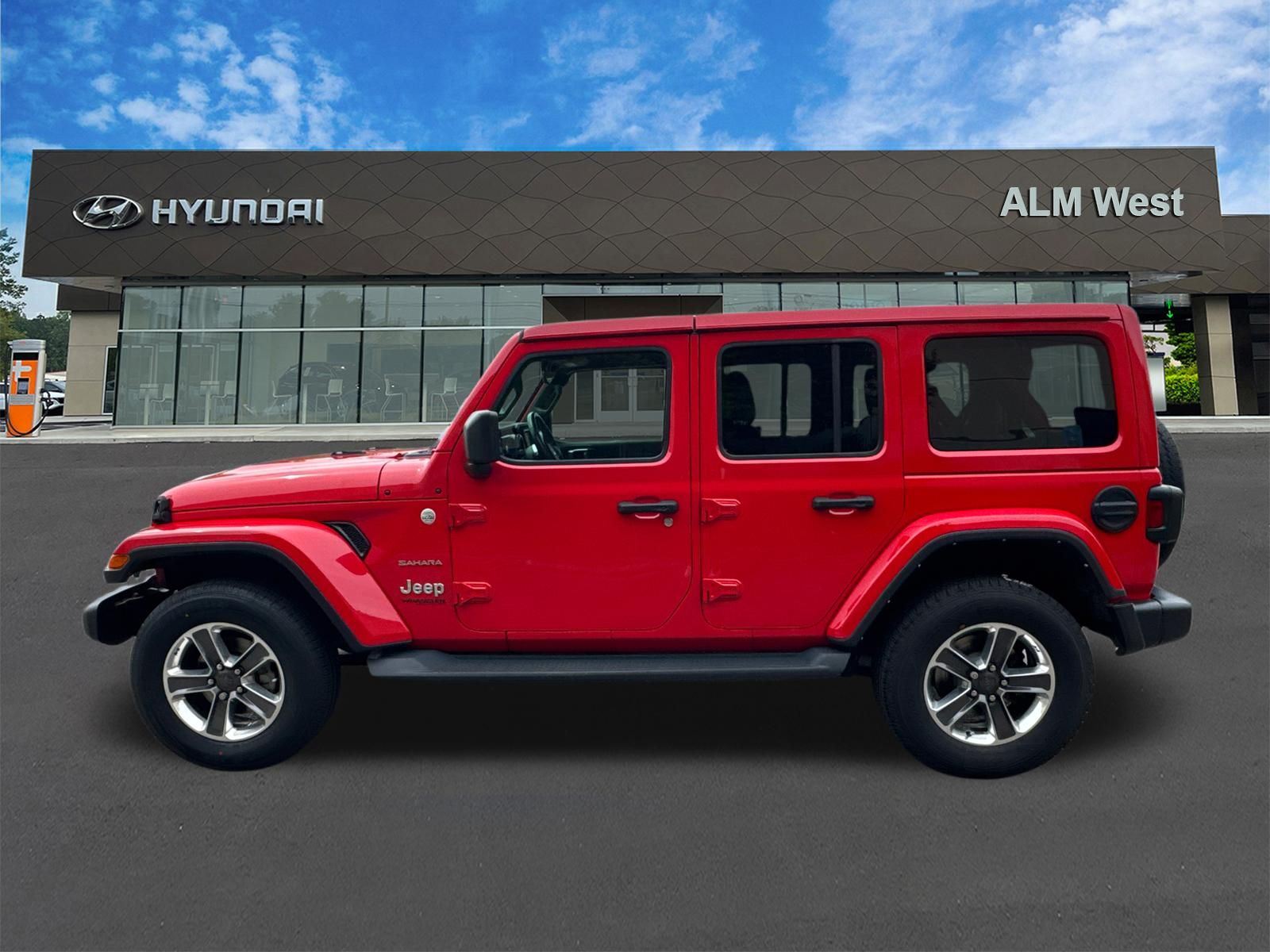 Used 2021 Firecracker Red Clearcoat Jeep Unlimited Sahara image 8