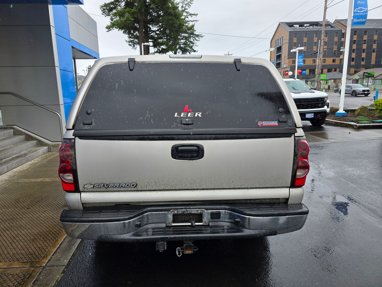 View vehicle photo 6