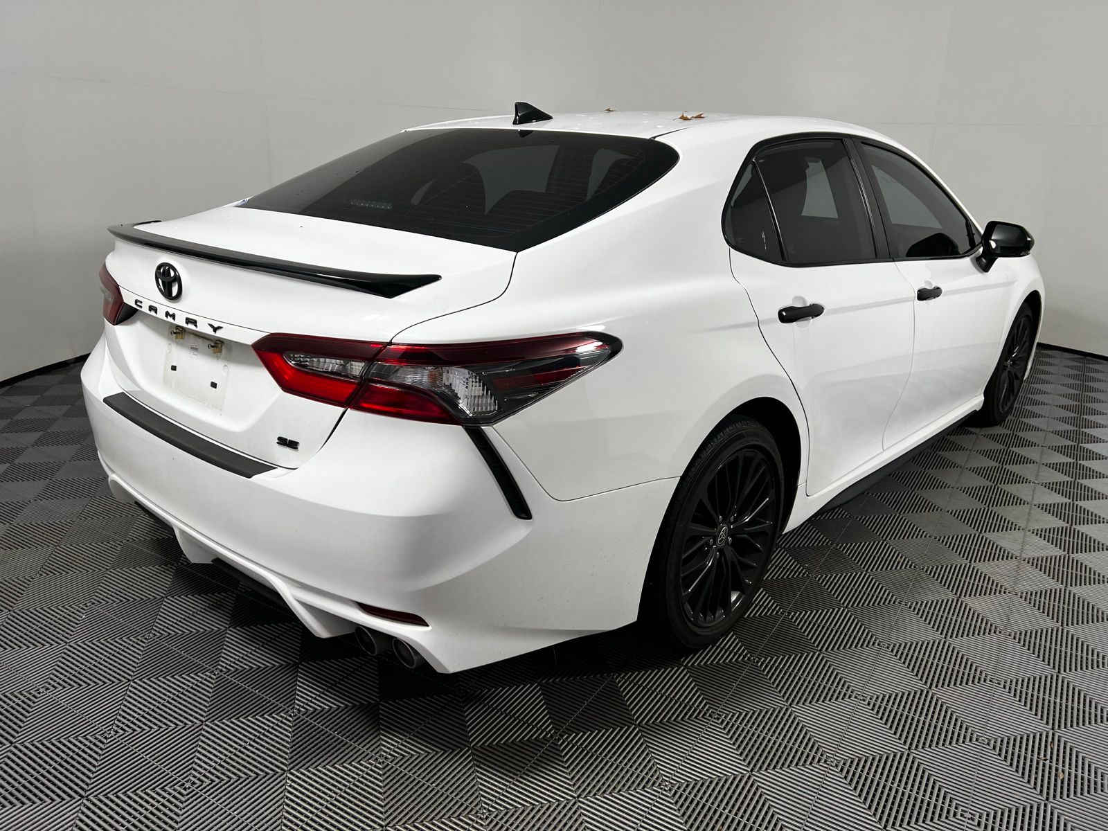 Thumbnail: 2022 Toyota Camry - 5