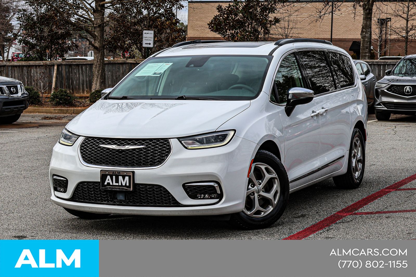 Bright White Clearcoat 2023 Chrysler Pacifica Limited FWD Minivan Front-Wheel Drive 9-Speed Automatic