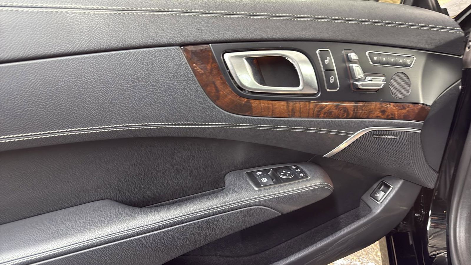 Used Car 2015 Mercedes-benz Sl-class  Sl 400 Roadster For Sale Under $35,000 In Austin, Texas