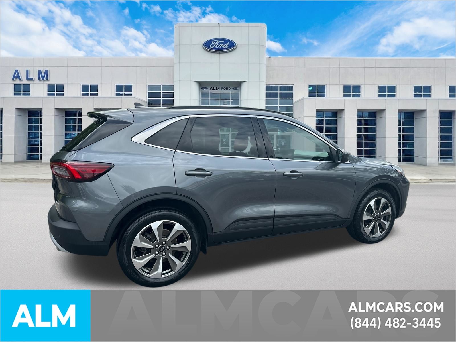 Certified Used 2025 Carbonized Gray Metallic Ford Platinum image 5