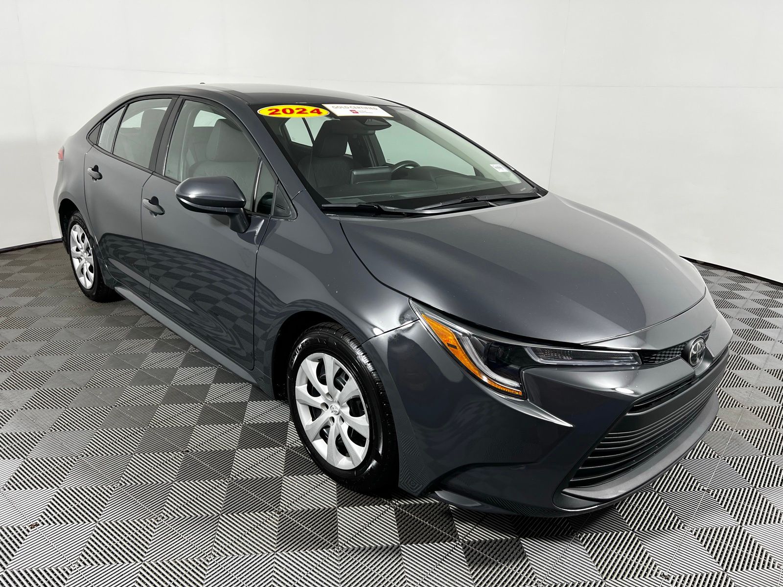 Thumbnail: 2024 Toyota Corolla - 3
