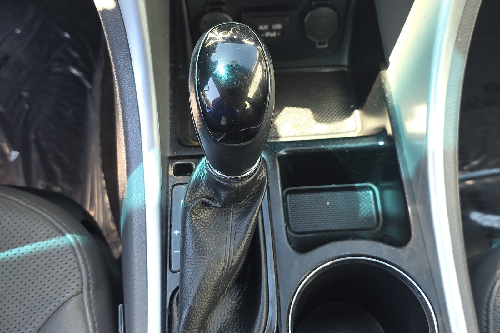 Used 2014 Black Hyundai Limited image 21