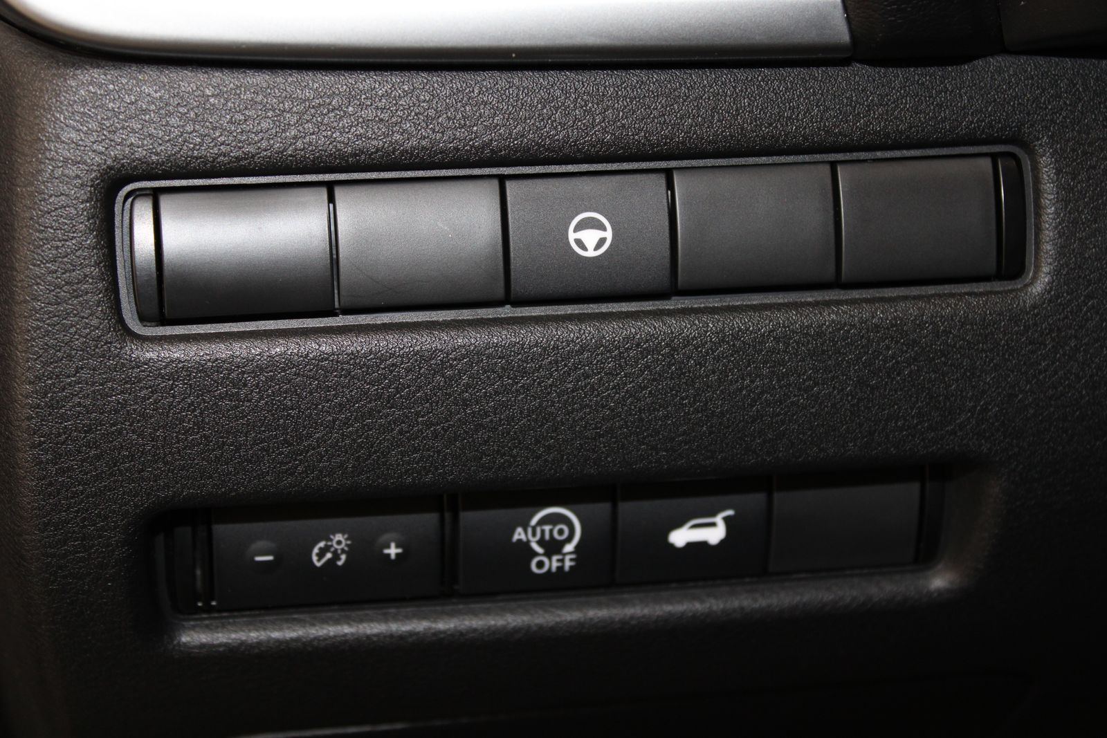 Used 2023 Silver Nissan SV image 24