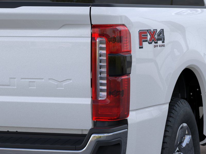New 2026 Star White Metallic Tri-Coat Ford Lariat image 21
