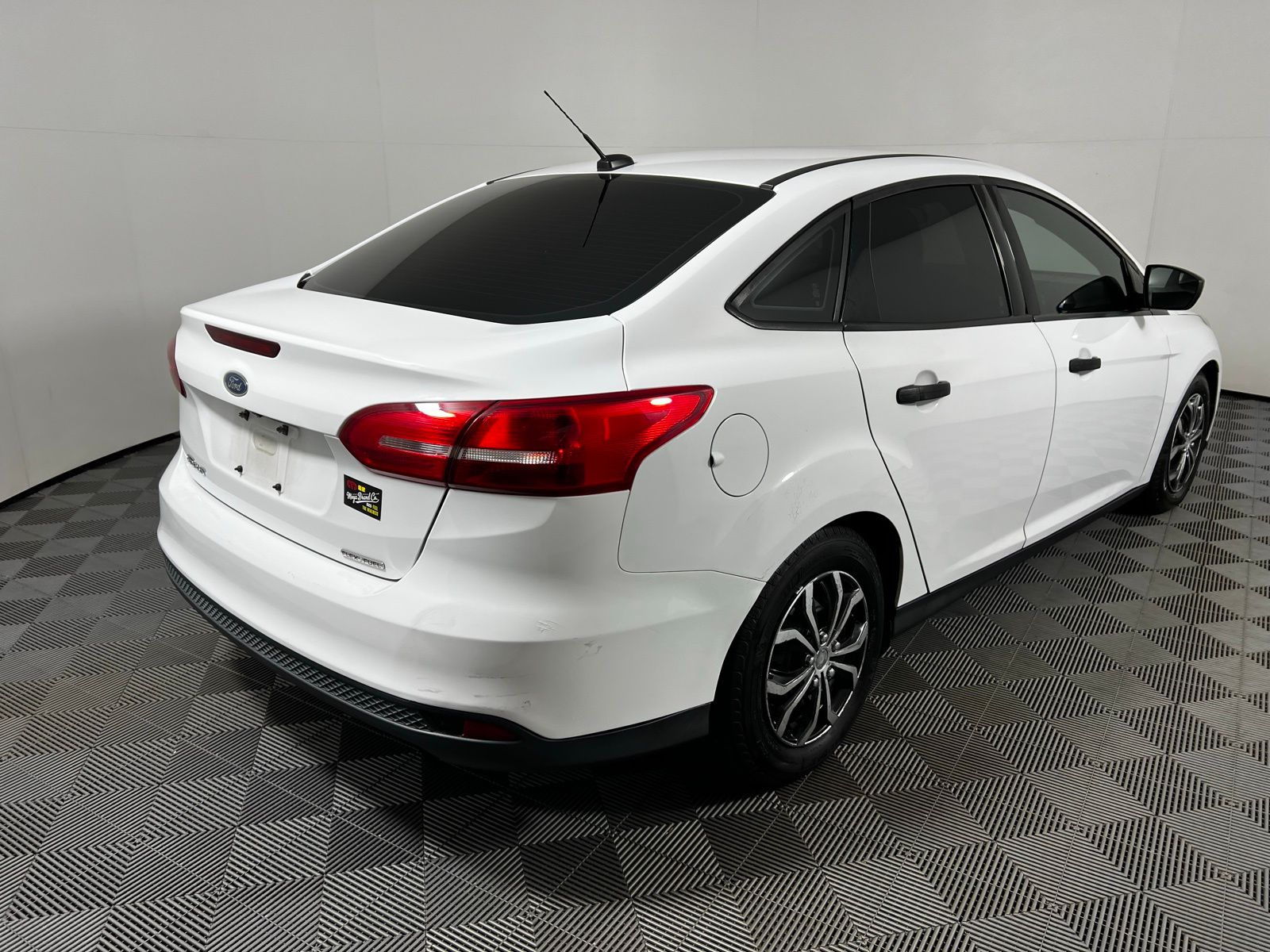 Thumbnail: 2016 Ford Focus - 5