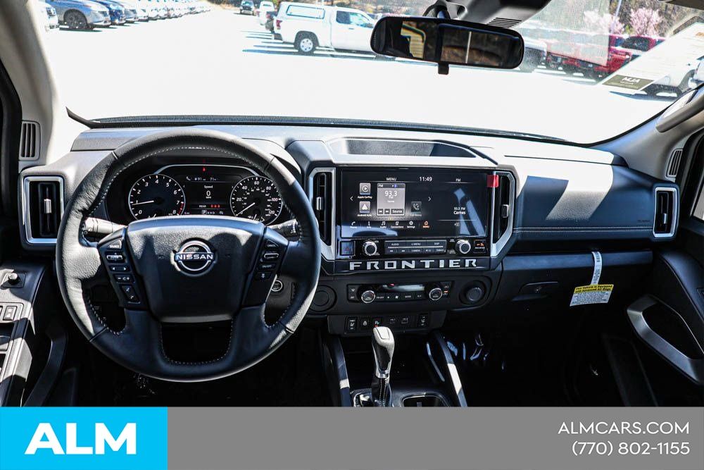 Used 2025 White Nissan SV image 25