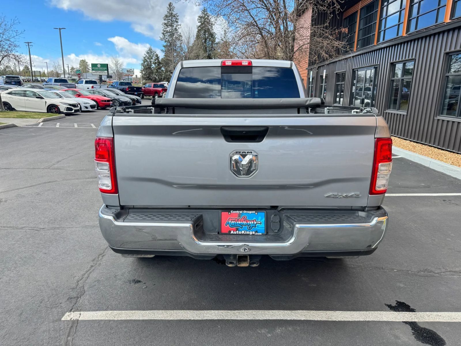 View vehicle photo 4