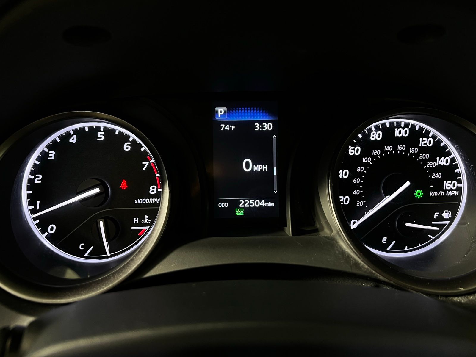 2024 Toyota Camry SE 16