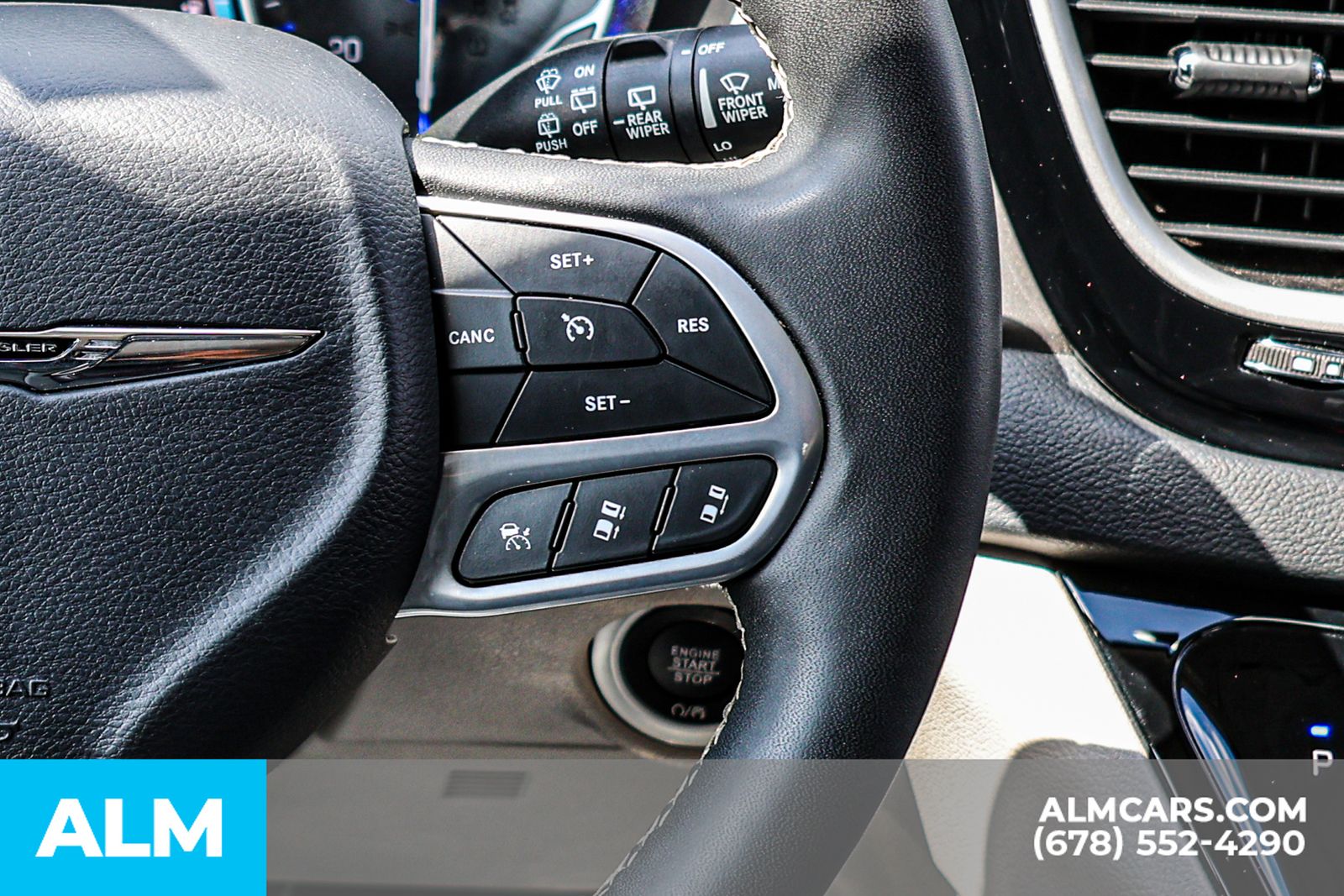 2023 Chrysler Pacifica Touring L photo 26