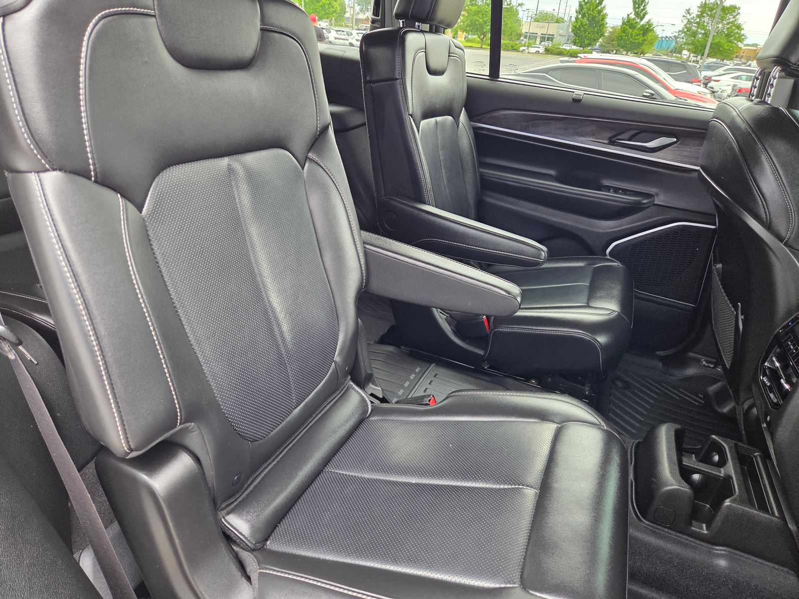 used 2022 Jeep Grand Cherokee L car, priced at $28,150
