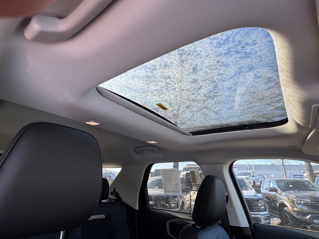 New 2025 Carbonized Gray Metallic Ford Outer Banks image 8