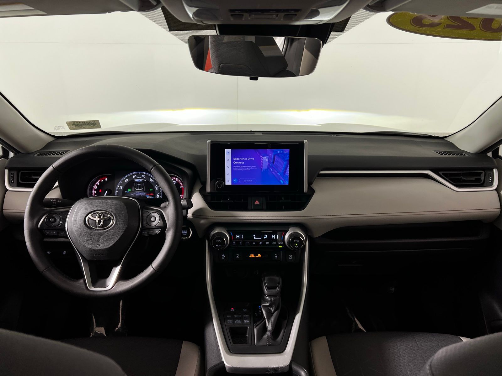 Thumbnail: 2025 Toyota RAV4 - 26