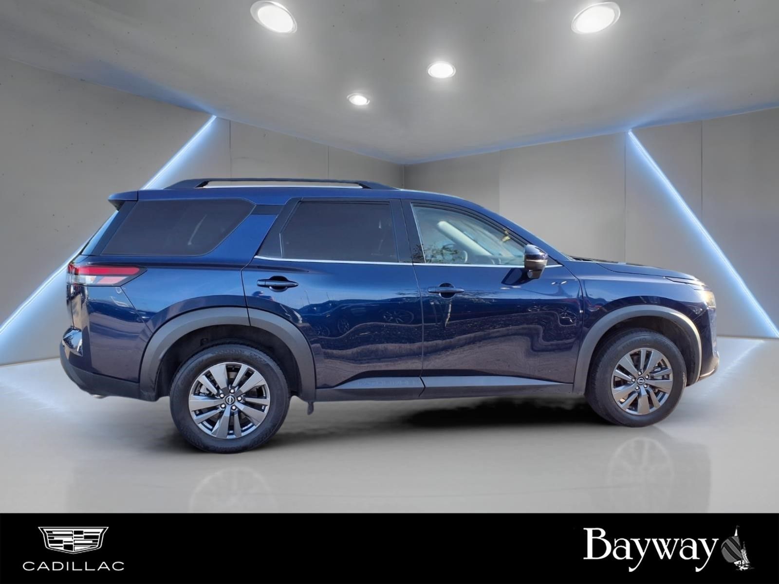 2025 Nissan Pathfinder SV - 5