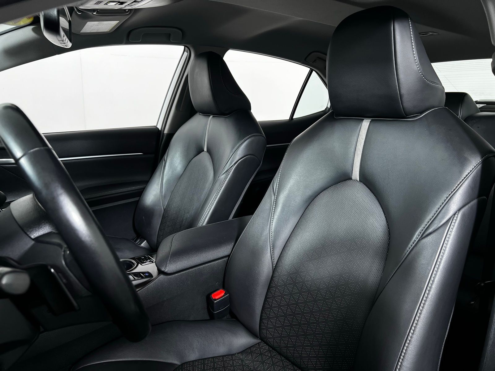 Thumbnail: 2023 Toyota Camry - 13