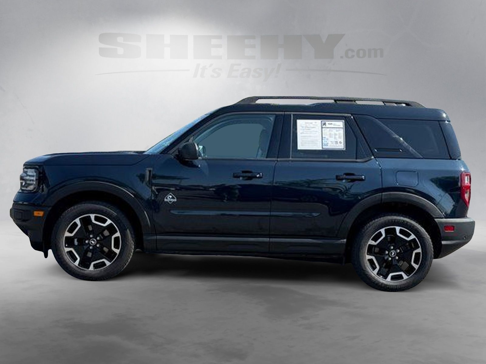 Certified Used 2022 Alto Blue Metallic Tinted Clearcoat Ford Outer Banks image 16