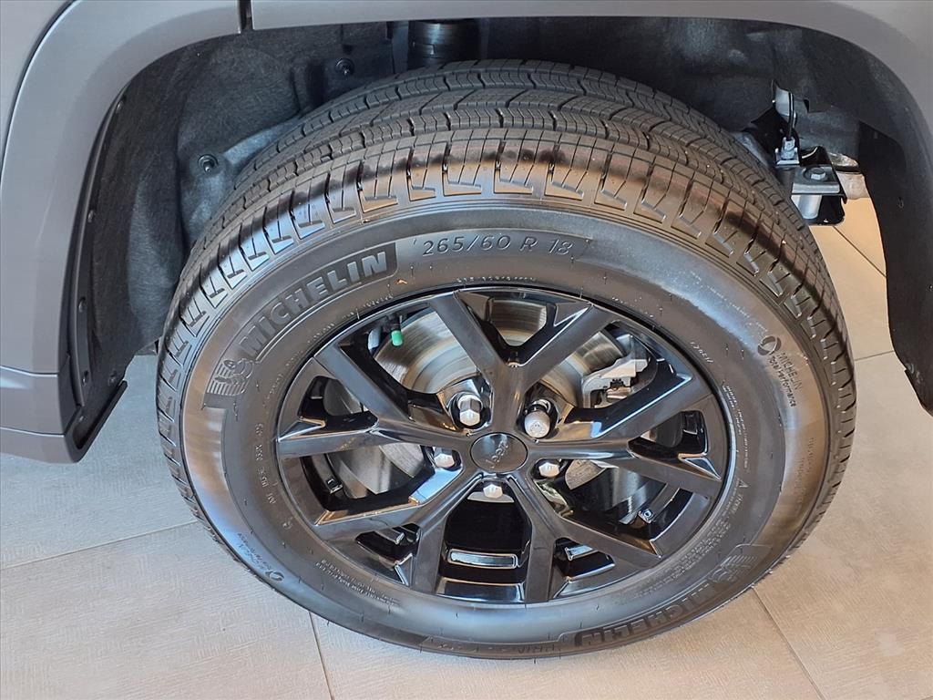 2026 Jeep Grand Cherokee Altitude - 5