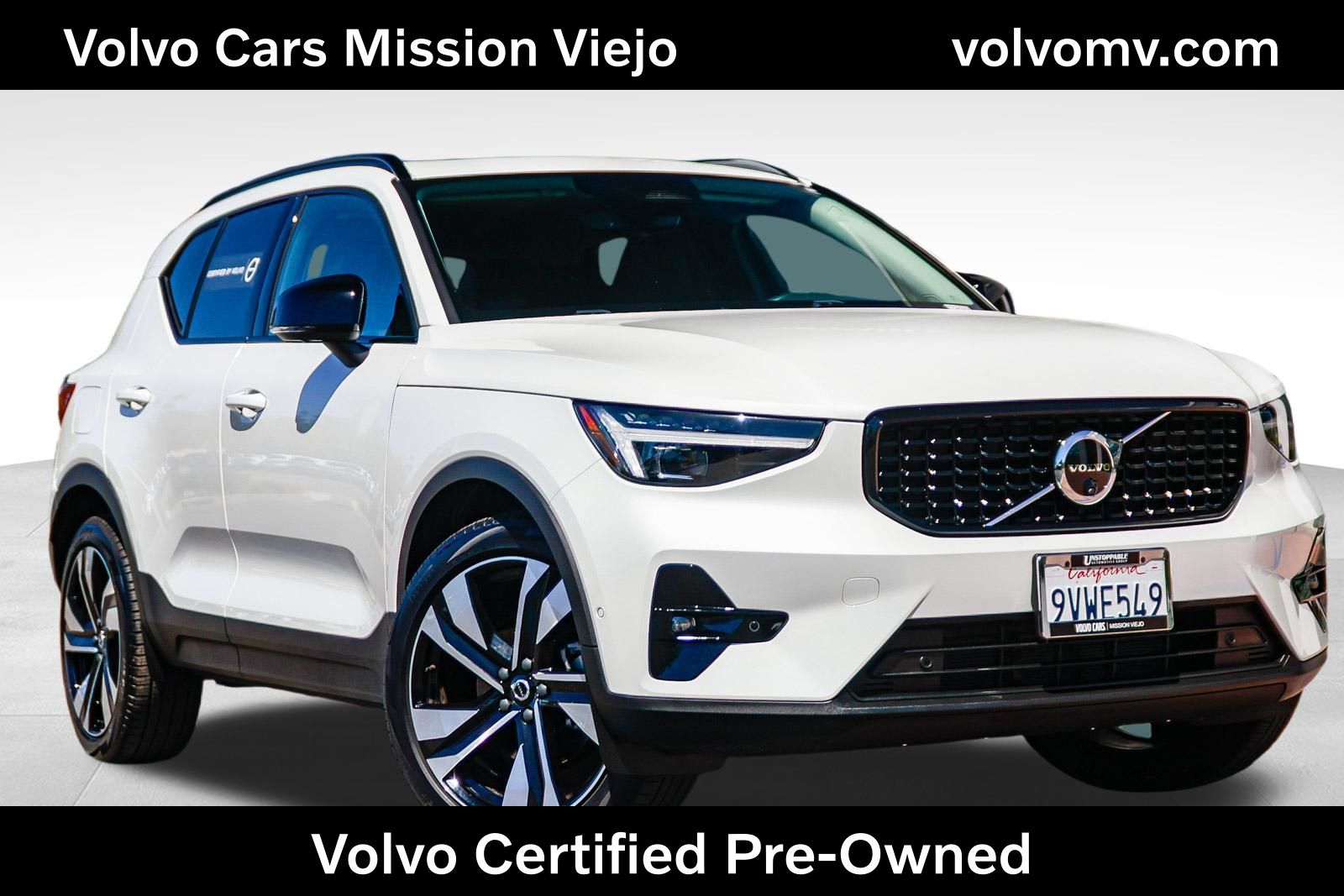 2026 Volvo XC40 B5 Ultra