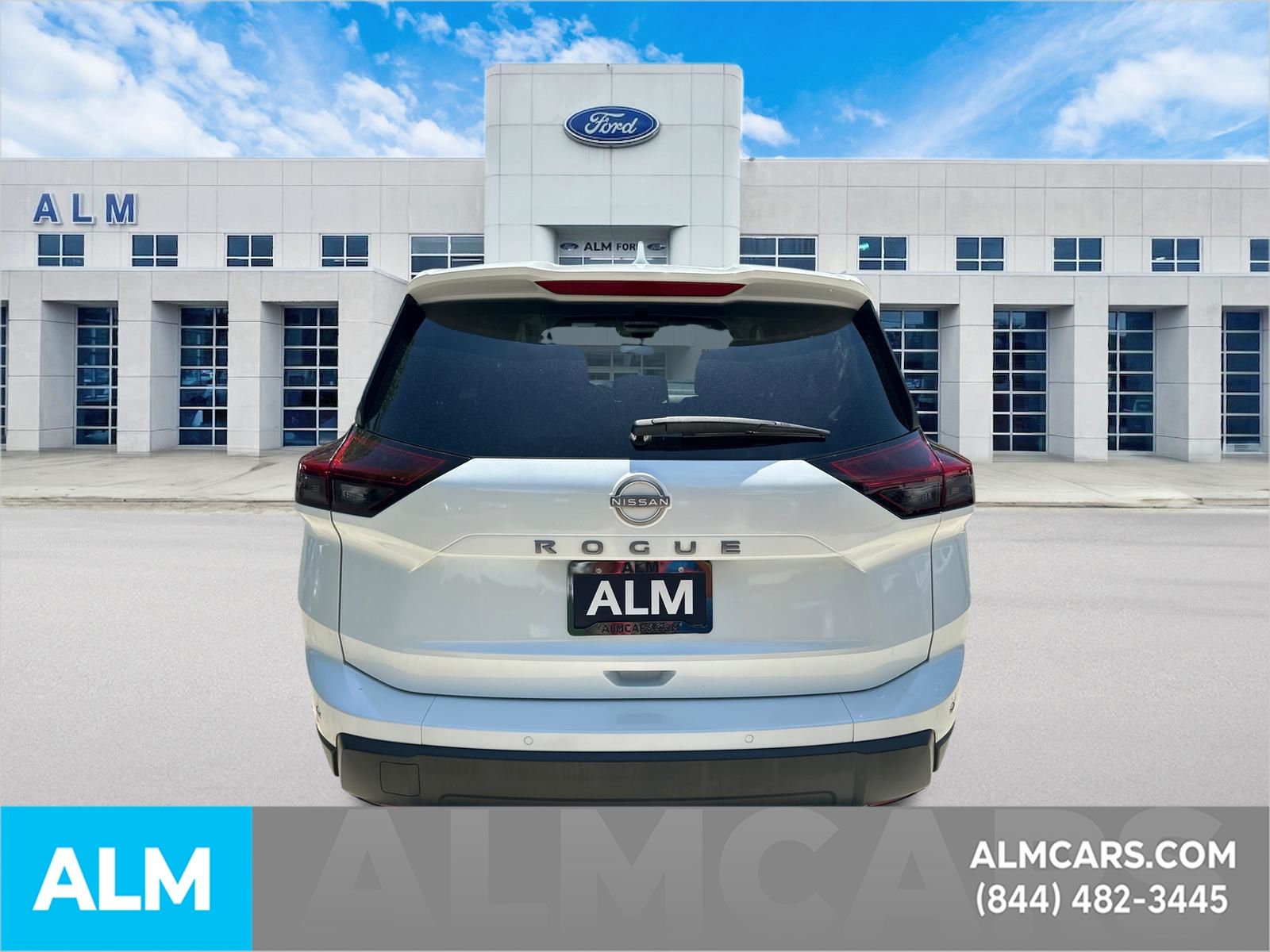 Certified Used 2025 Pearl Nissan SV image 6