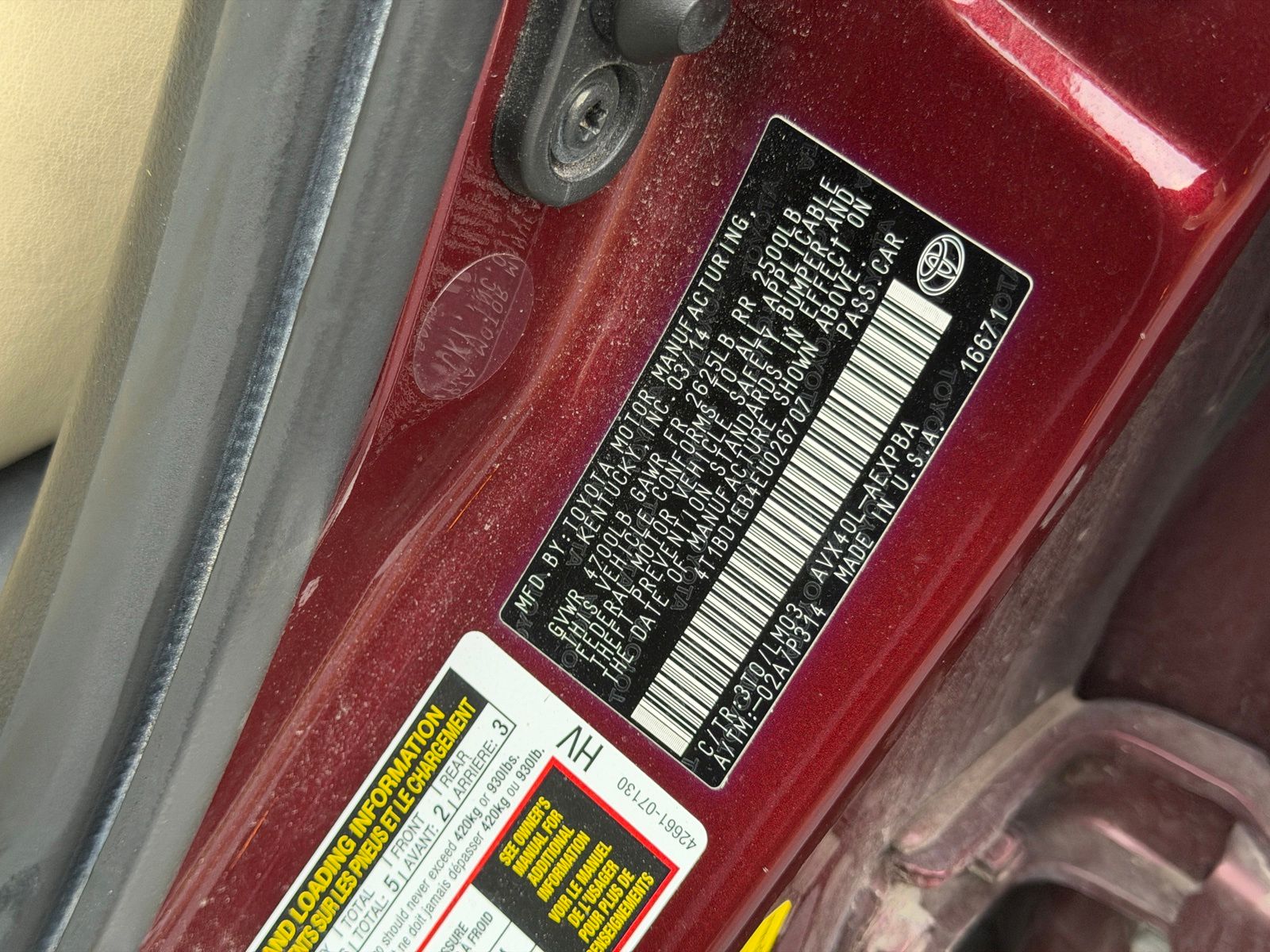 Used 2014 Red Toyota Limited image 23
