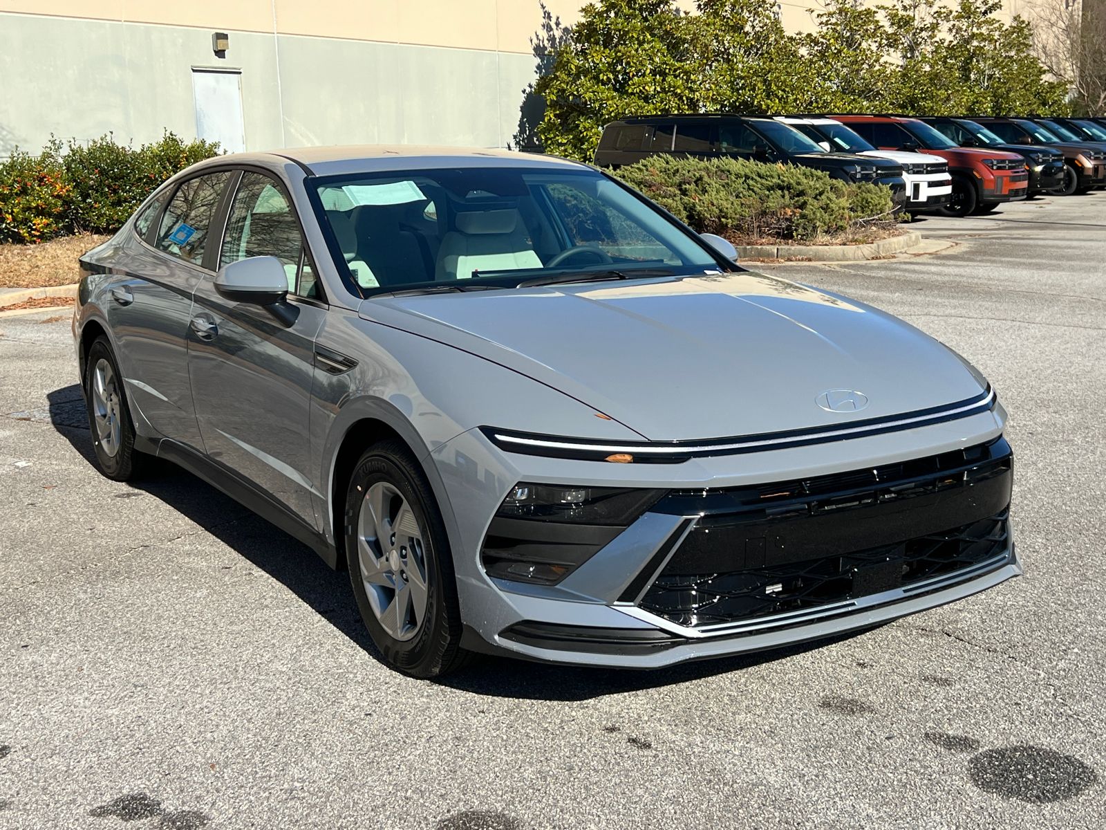 2025 Hyundai Sonata SE photo 3