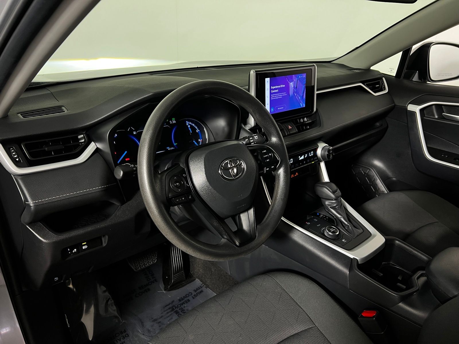 Thumbnail: 2025 Toyota RAV4 - 12