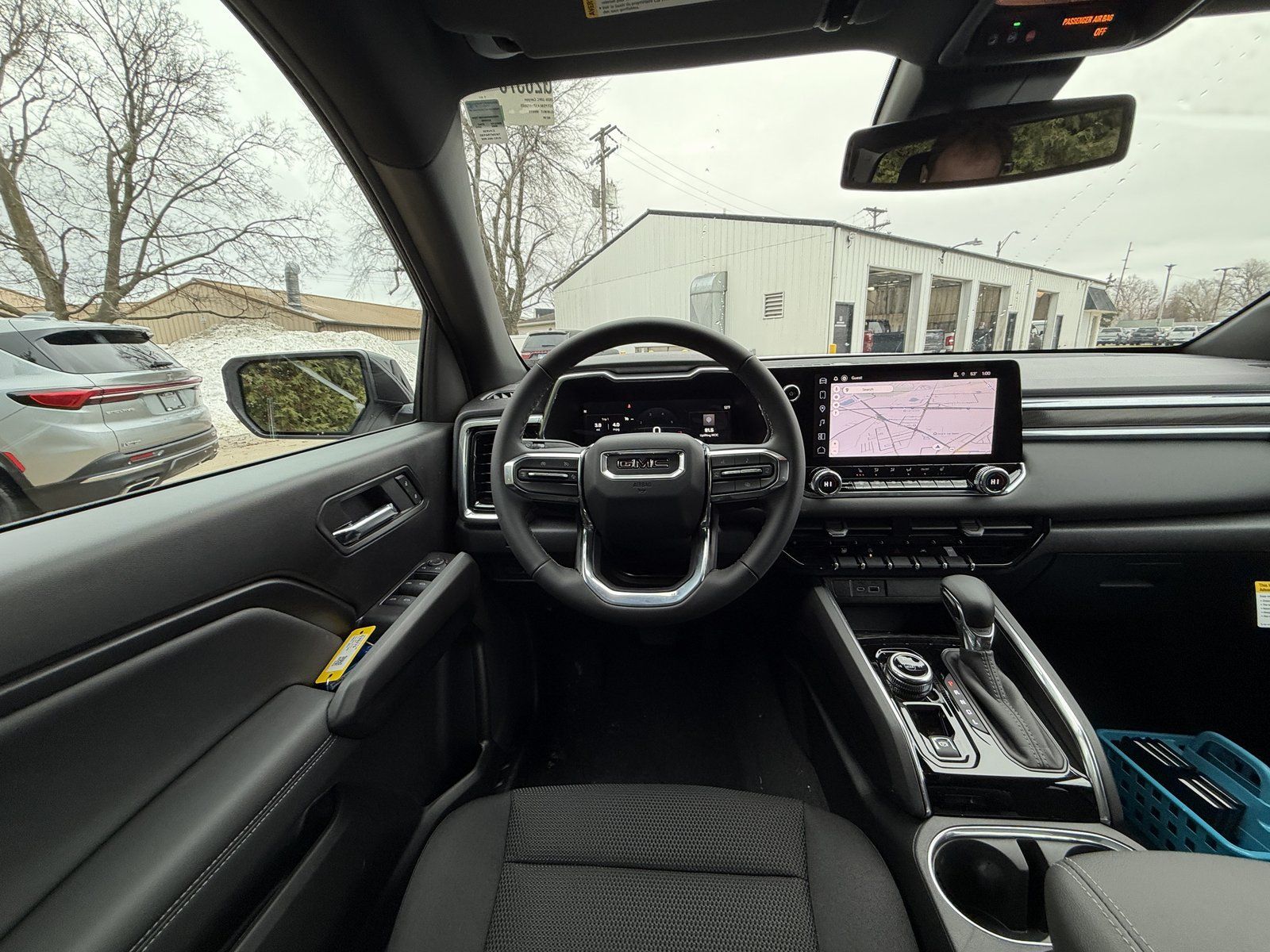 View vehicle photo 2