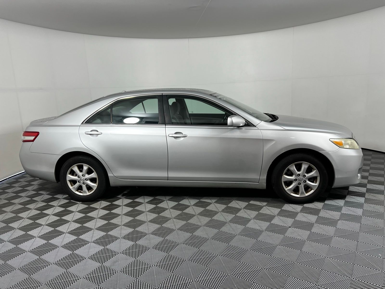 Thumbnail: 2011 Toyota Camry - 4