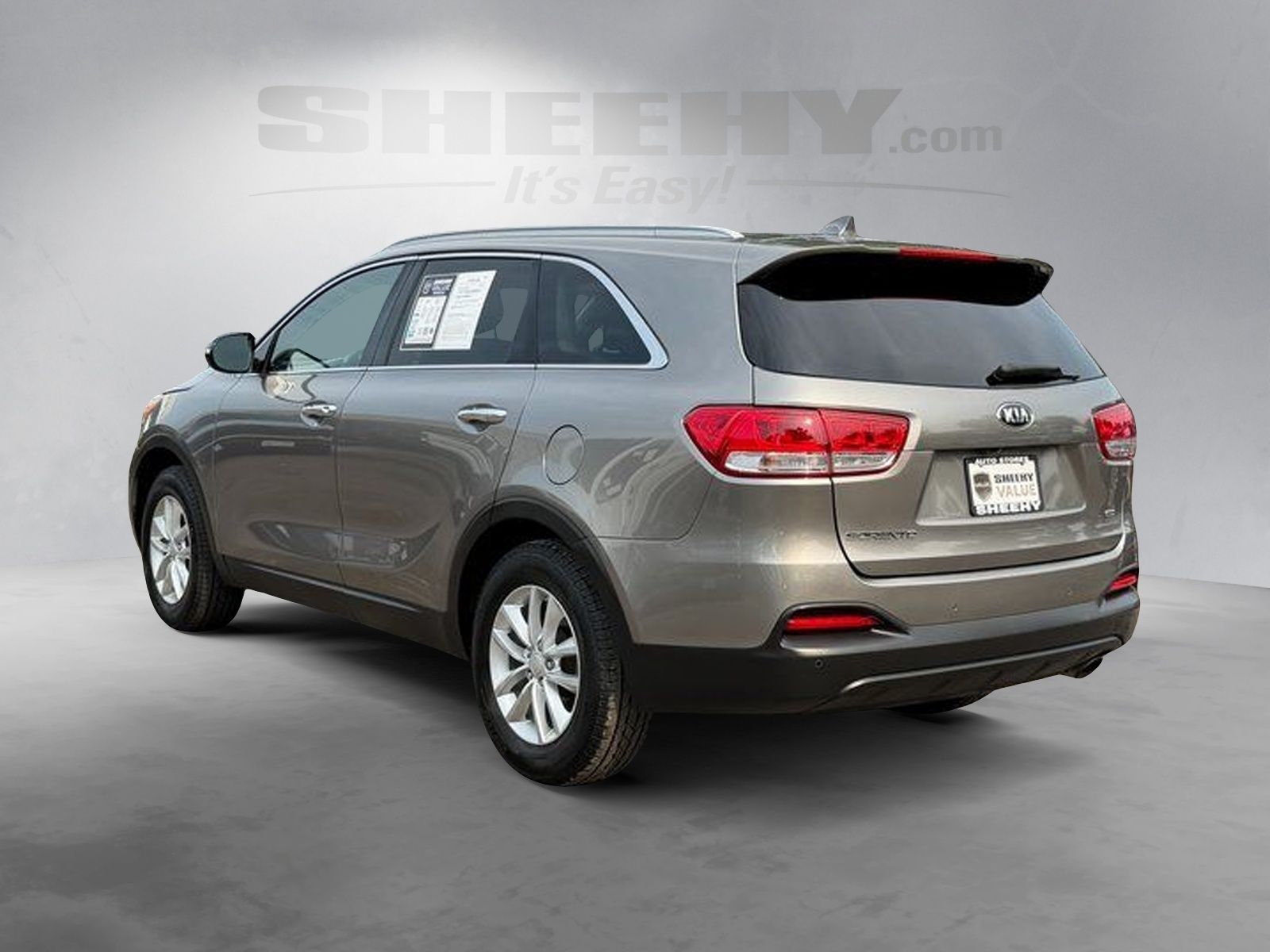 Used 2017 Titanium Silver Kia LX image 13