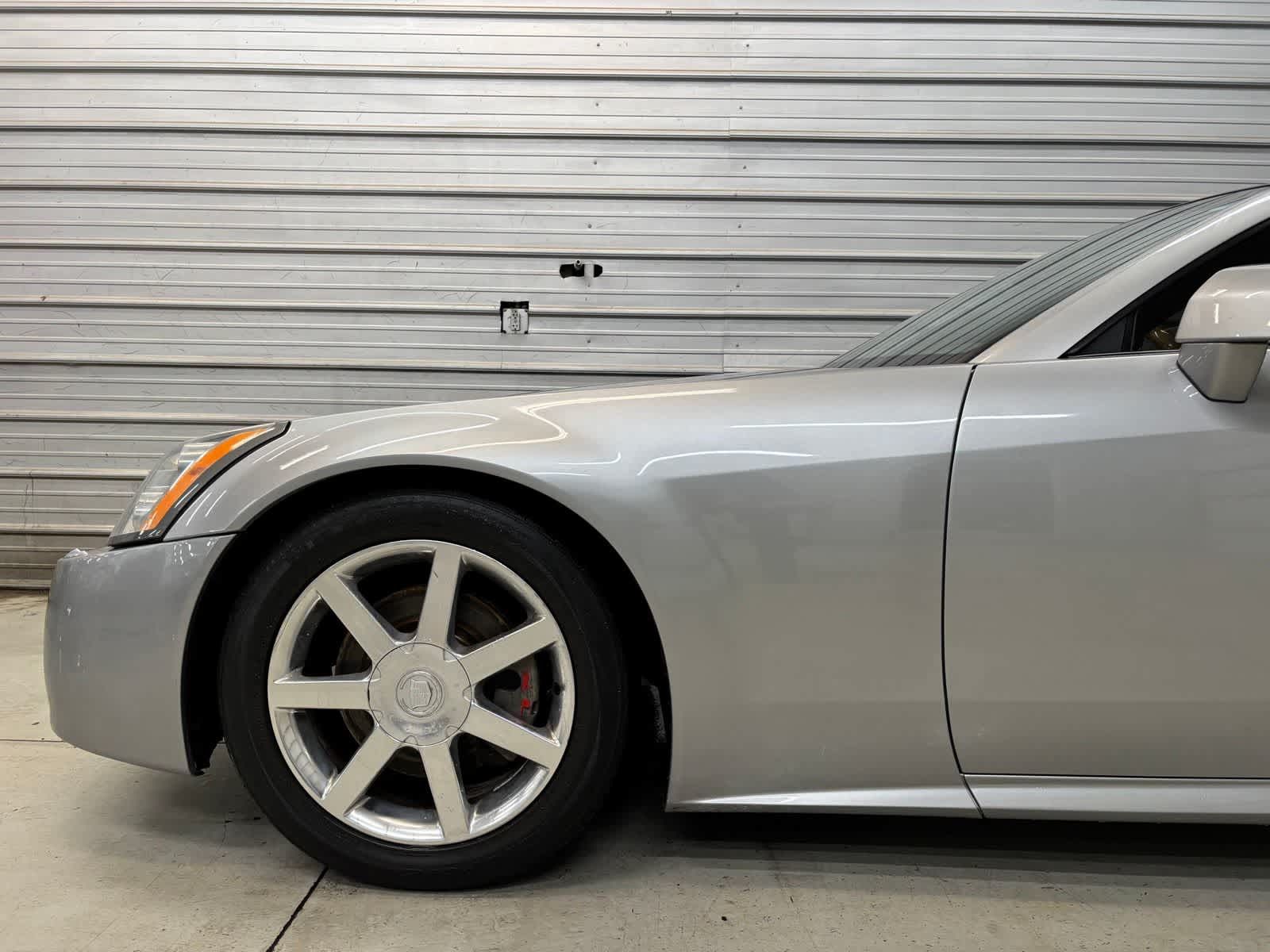 2005 Cadillac XLR Base - Image 4