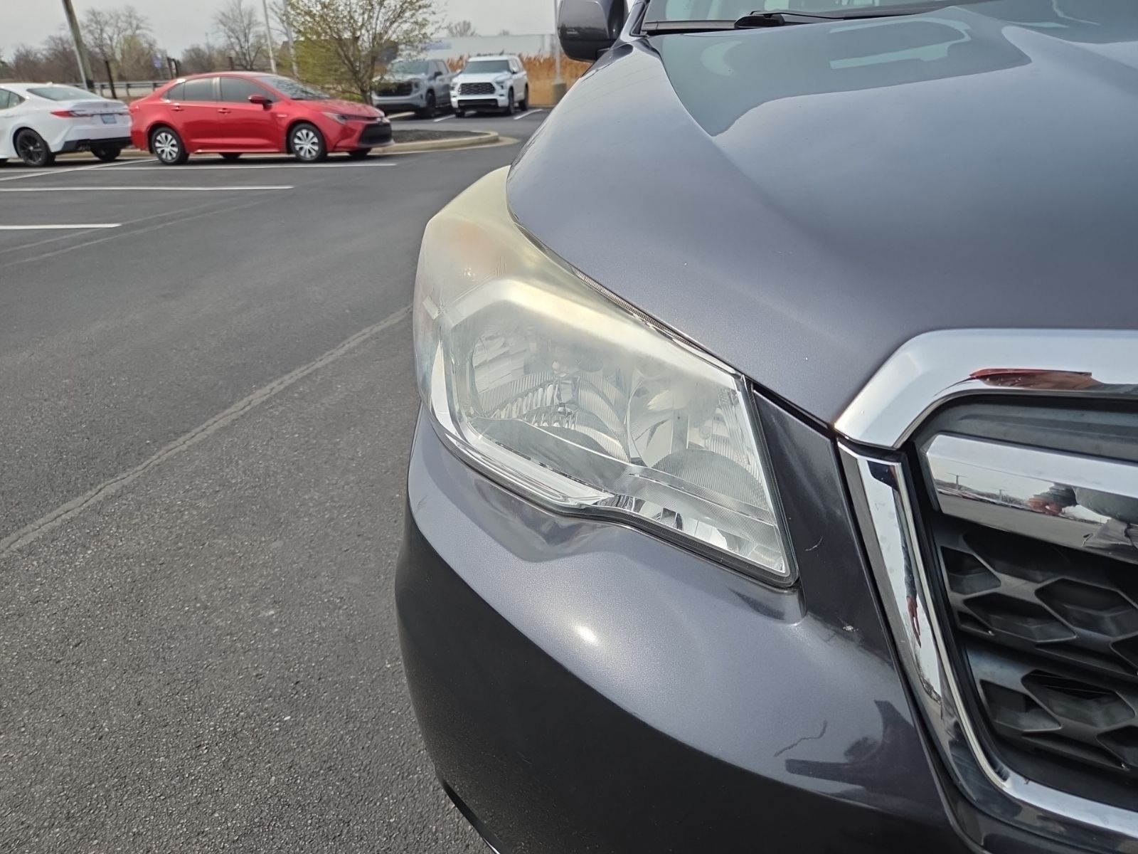 View vehicle photo 4