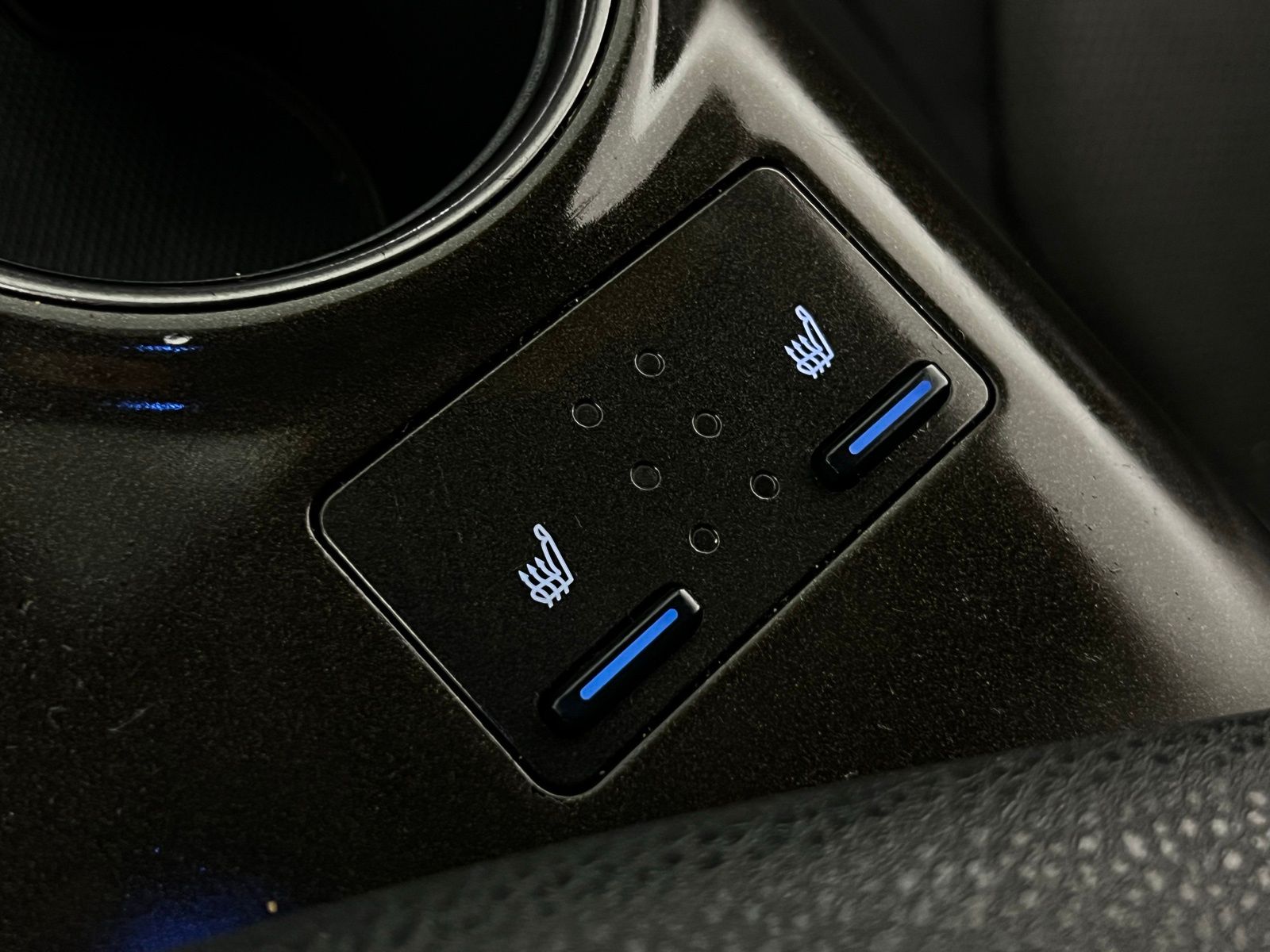 Thumbnail: 2023 Toyota Camry - 20