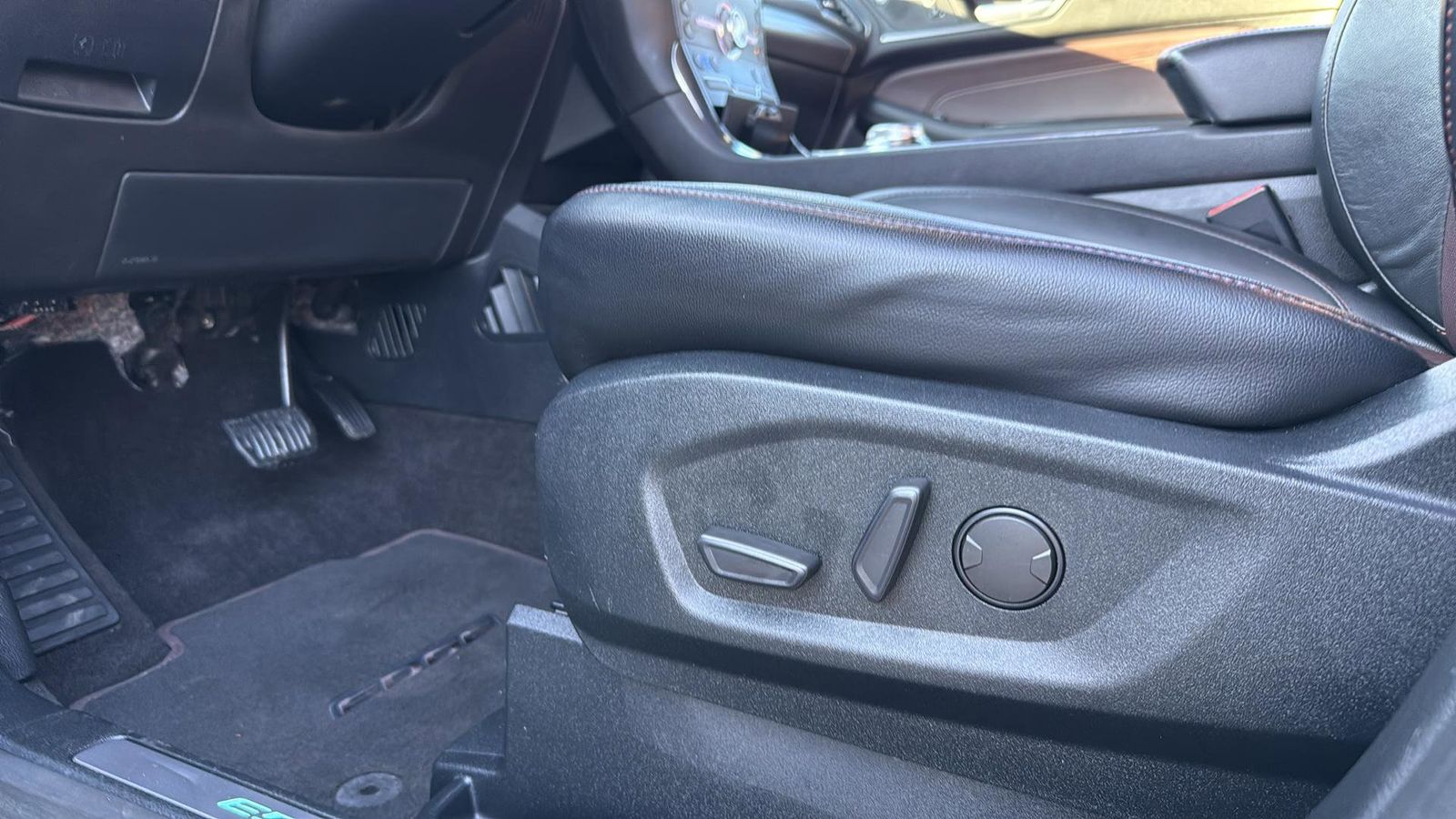 Used Car 2020 Ford Edge  Titanium For Sale Under $20,000 In Austin, Texas